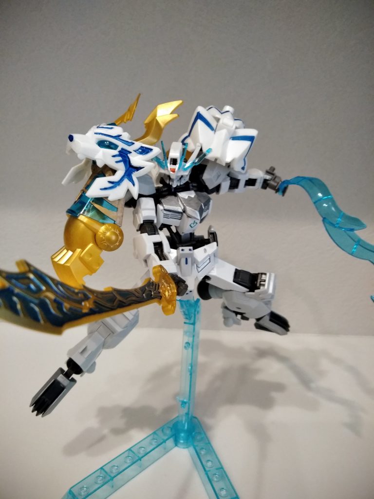 虎刀(ことう)
蒼はガンマカメタリックブルー