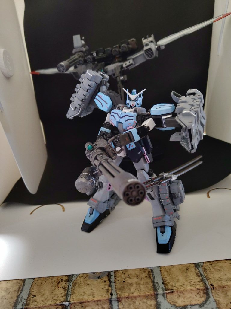 ファトゥム00は切り離して勝手に侵入者を追い回してくれるよあとガトリングむしり取って自分でも撃てるよ