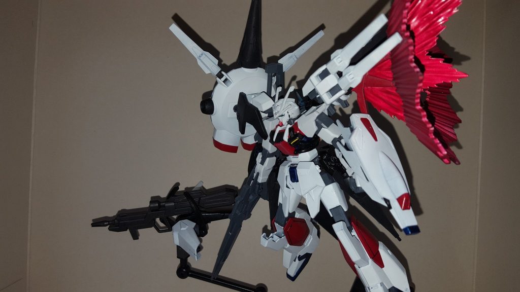 ニクスプロヴィデンス同様にバックパックは独立して支援機になります(わかりづらい)