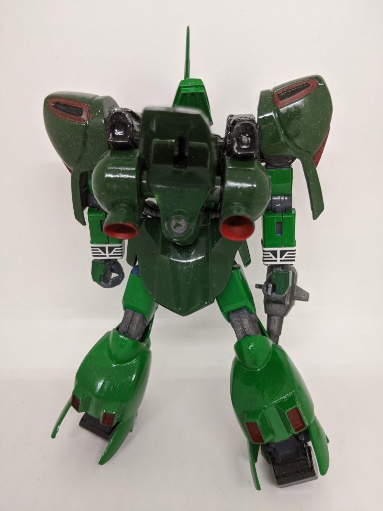 カラーリングは、ガルスJに寄せつつユニコーン版のジオンMSを意識したものになります。