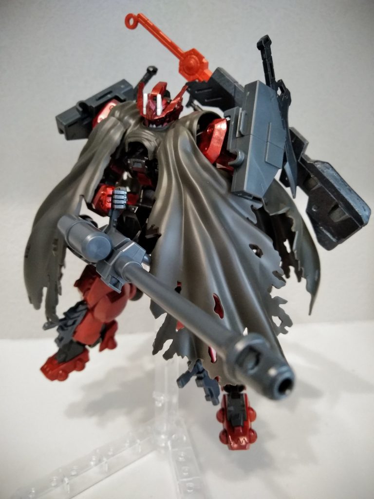 バスターガン
中〜長距離用砲撃武装。小型で動かしやすく射程も使いやすい。