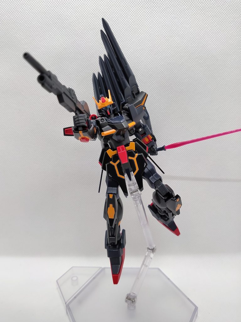 サブカメラはツインアイではなくバイザータイプに。蛍光ブルーで塗装。