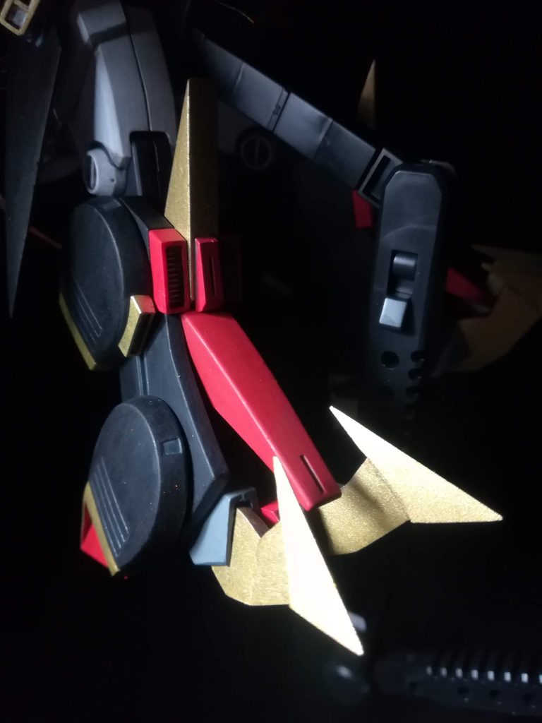 解説その2
足首のカギ爪化はこれだけで1週間以上かかってるw
でもがんばってゴツくできたからヨシ