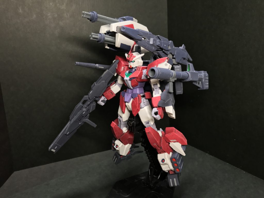 ヴィートルーガンダムデストロイ　前面

そして合体！
砲門がたくさんあってかっこいいですね！