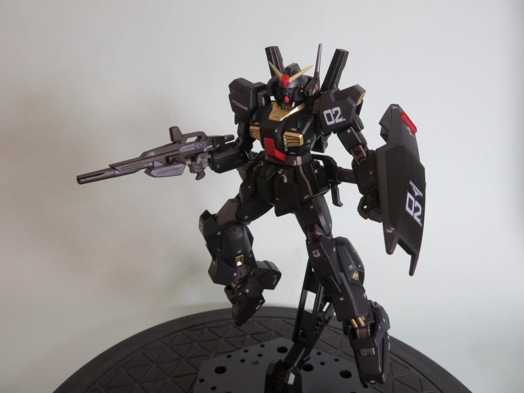 上もそうですがボックスアートのポーズって難しい汗。