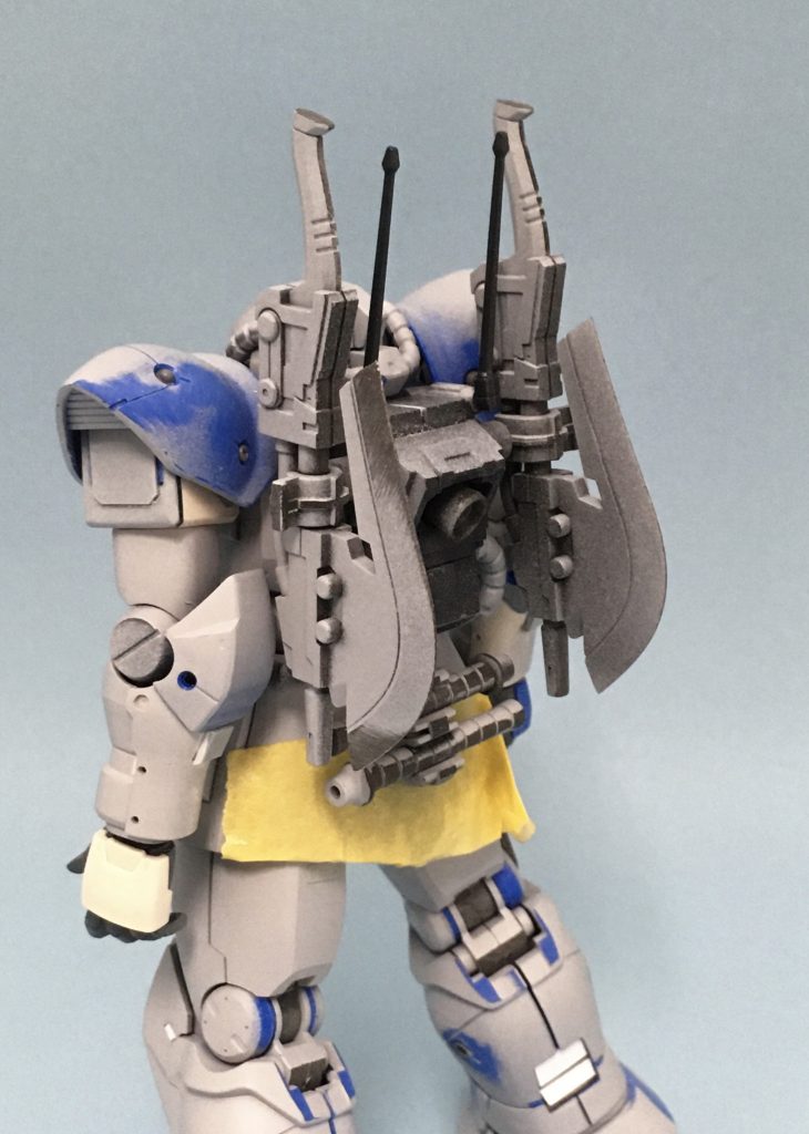 ヒートホークは背中にマウントする方式に変更しました。