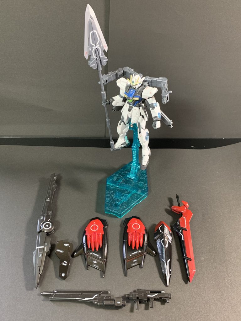 今回製作した武装です。ちょうど良くガンダムスローネシリーズの武装が余っていたので使用しました。