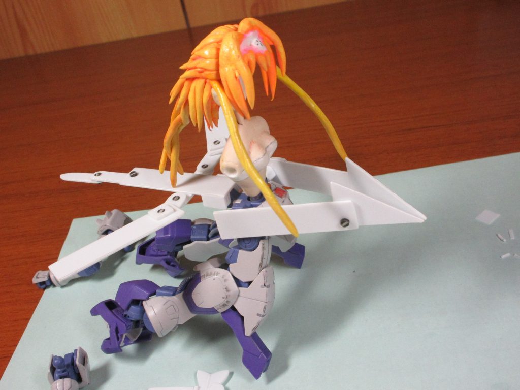 バランスチェック中。
大まかな形が出来てきた辺りです。