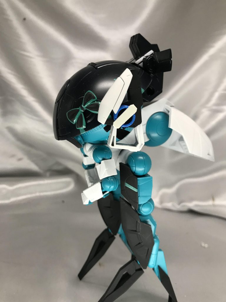 ヒューマギアモジュールはジャンクから。
正確に作るというよりは、見えるよね的なイメージでラフに作りました。
リボンは腕の付け根か頭か迷った結果、見えやすい頭部に。