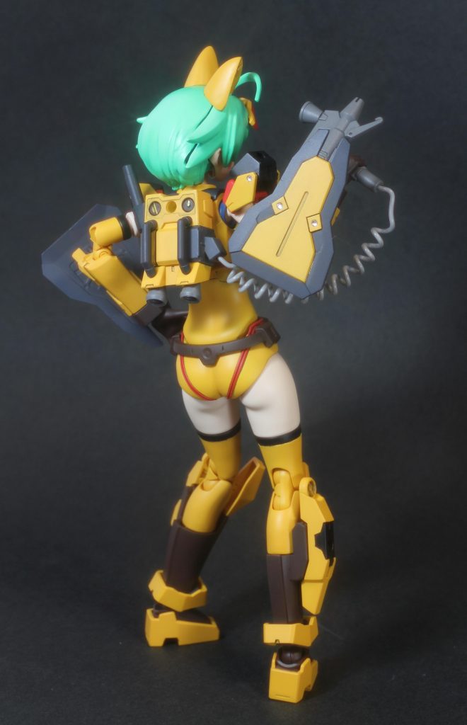 シールドにも埋めてあります。