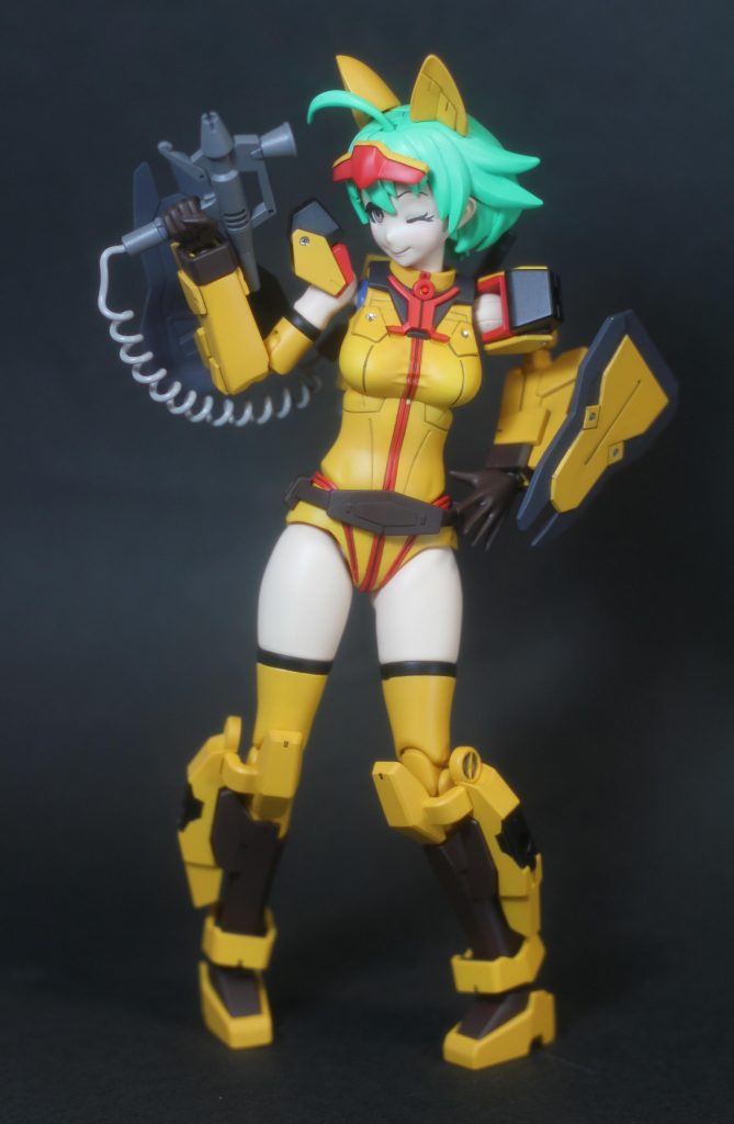 ガイアさんの黄色サフを使ってほんのりグラデをかけています。