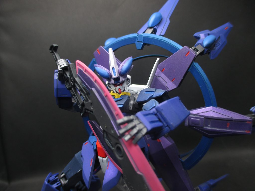 プラネプテイトガンダム–9枚目/制作者：堺・悠一