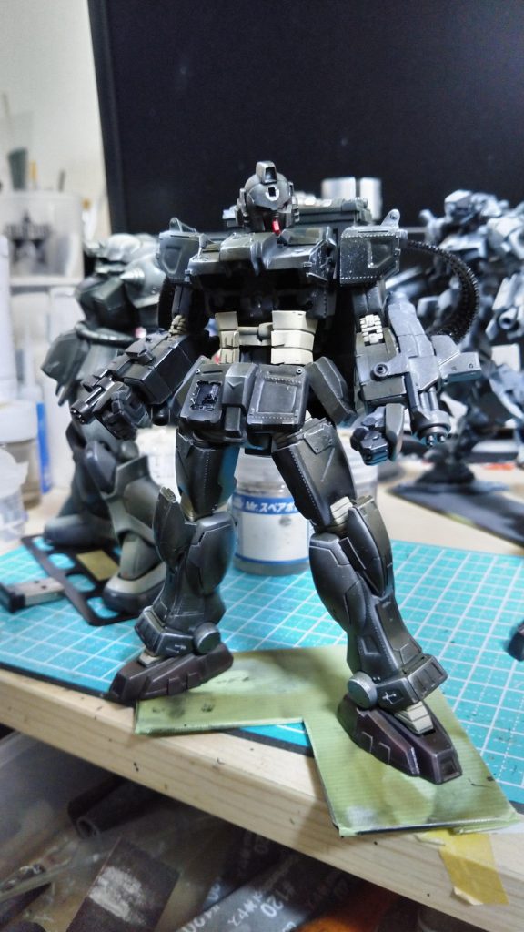 下地塗装です。この後、デカール、クリア、ドライブラシ、墨入れをしています。
ご覧頂き、ありがとうございますた。