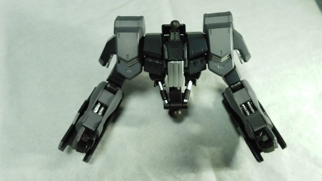 フラウロス胴体
一番最初に塗装する部分だったので配色にくっそ悩んだ