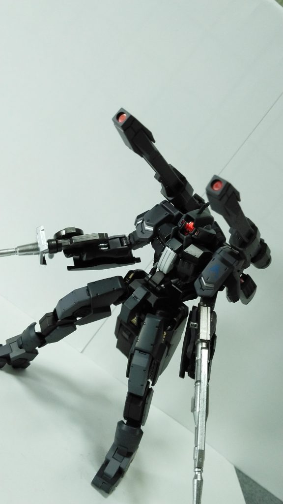 肩レールガン展開時の正面