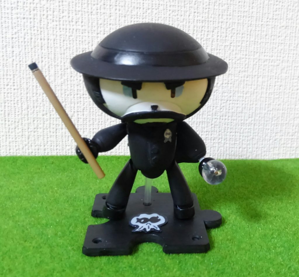 久々に投稿しますm(_ _)m
ウルトラ怪獣プチッガイシリーズ第10弾「ブラック司令ッガイ」です。