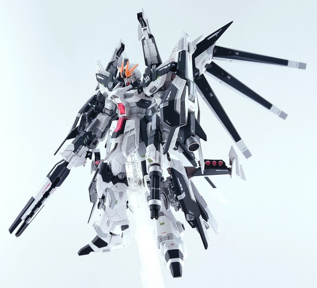 最後まで見ていただきありがとうございます!!
過去に妄想したものが、具現化できるようになった、、という成長を感じながらとても手応えがあった作品です!
νガンダム系、ファンネルとか実は初めてで楽しみながらも作れました!
気に入っていただけましたら、評価コメントお待ちしています!(^-^ゞ