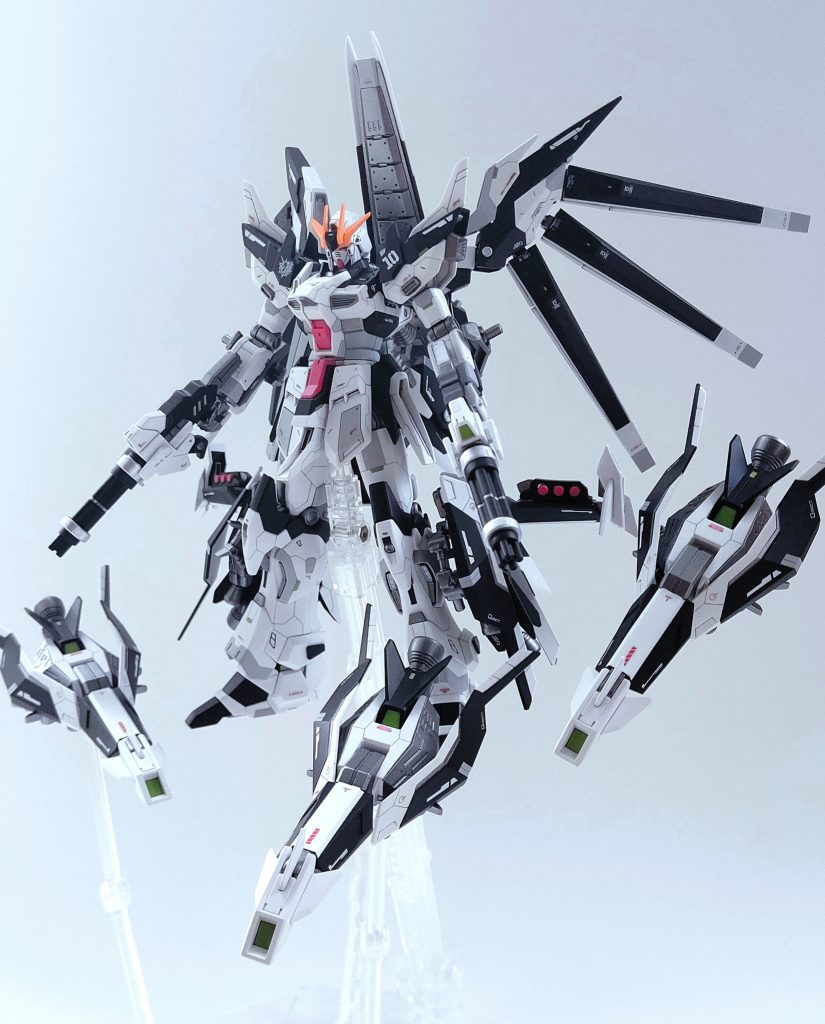 両足にアメイジングレヴを装備した形態