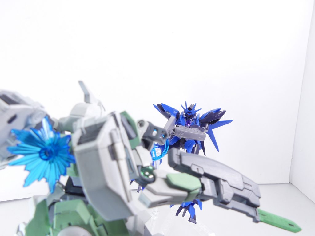 ※写真はイメージでありアルザスが撃墜されたわけではありません※さて、「ラストミッション」編はこれで半分くらい?まだそこまで来てない?既にラスボス的な機体はでっち上げ(以前製作した機体のカスタムビルド及び一部リペイント)、あとは味方側の機体を3~4機(+増加ユニット)作るのみ。*「ラストミッション」次回は7月中旬~下旬*。フェイクニューウェポンズからスタートとなります。ご期待ください。【次回予告予定】HGBC編。紅ウェポン。