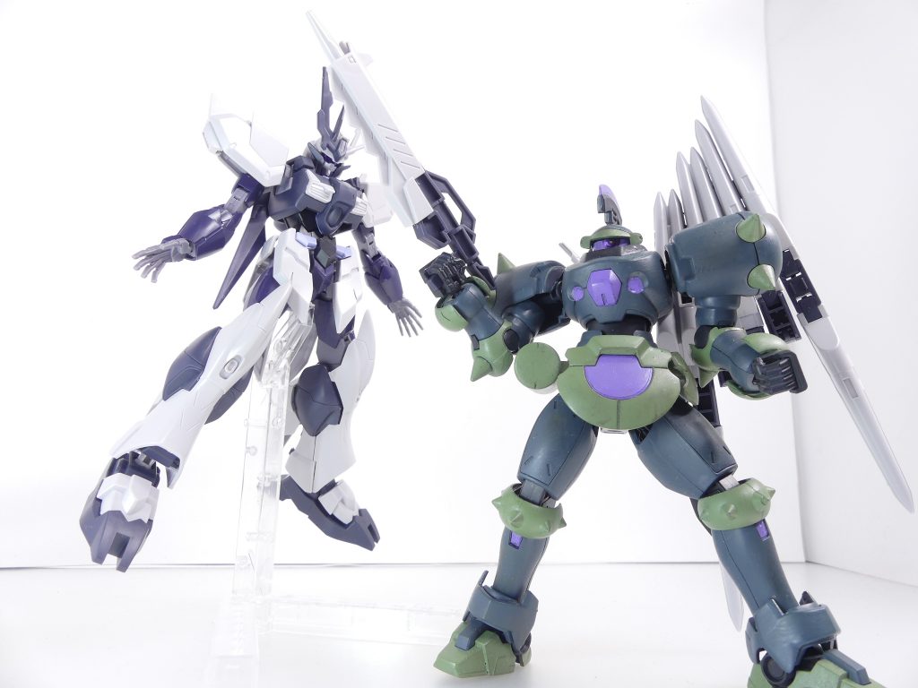 完璧な貴方:「ミスを犯さない完璧な貴方」。アルスはヒロトのGBNにおける過去のデータからそれを算出、正確な狙撃を行うアルスアースリィを作り出した。本来汎用性に優れるはずのアースリィが、何故「狙撃」をしているのか。それは、ヒロトの「第二次有志連合戦」における行動にあり・・・「ファンネルを使える完璧な貴方」。エルドラNPD(EX45)に装備させてみました。デスアーミーも当然AGP穴持ちのため、ジョイントを介して装備可能です。