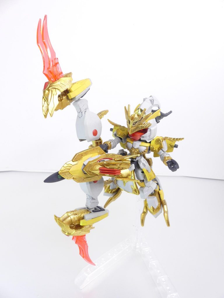 GNホルスバリスター:バックパックと武装を合体させた弩弓形態。エクスヴァルキランダーのGNエクスバリスターよりも大型かつ強力。3ミリ軸などを駆使しつつなんとか持たせることもできます。