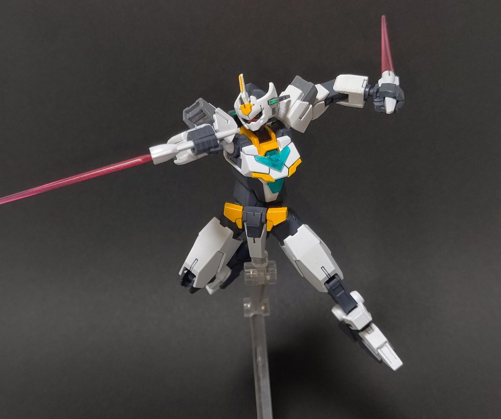 基本武装はビームサーベルのみです