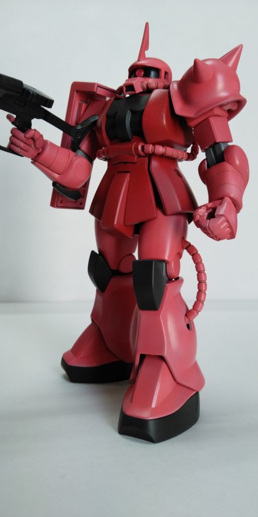 そこそこいい色が出せたかなと思っています。
昔なつかしいシャアザクができました。