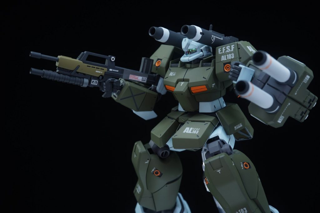 ・フル装備で一斉射

キャノン系の花である一斉射!!
ミサイル積んでないのが残念ですが、上半身の火器を全ブッパするだけでもロマン度高いですよね♪