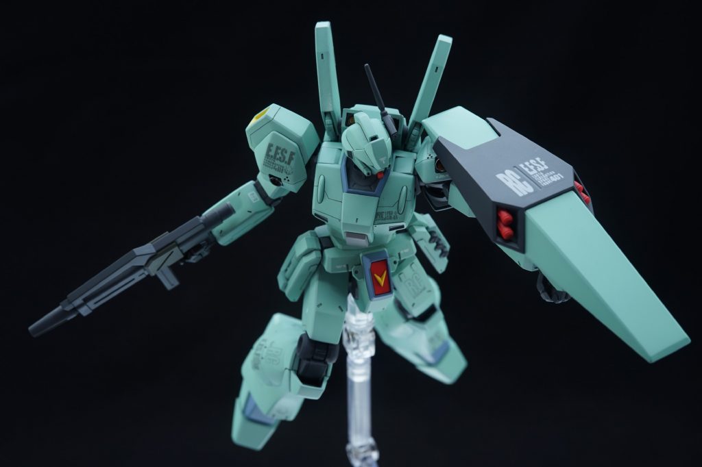 ## 二連装ミサイルランチャー
シールドに備えられたミサイルランチャー。
ギャンを馬鹿にしていた人たちはまさかこれがスタンダードになるとは想像だにできなかったでしょうね。