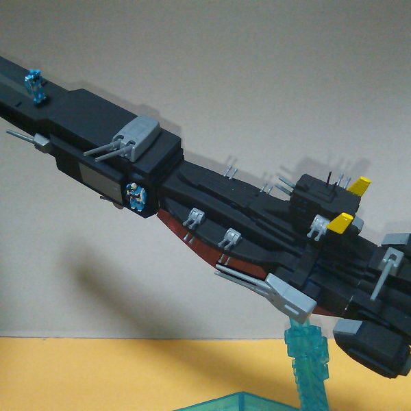 サラミス改装型試作ＭＳ軽空母　『ストックホルム』　