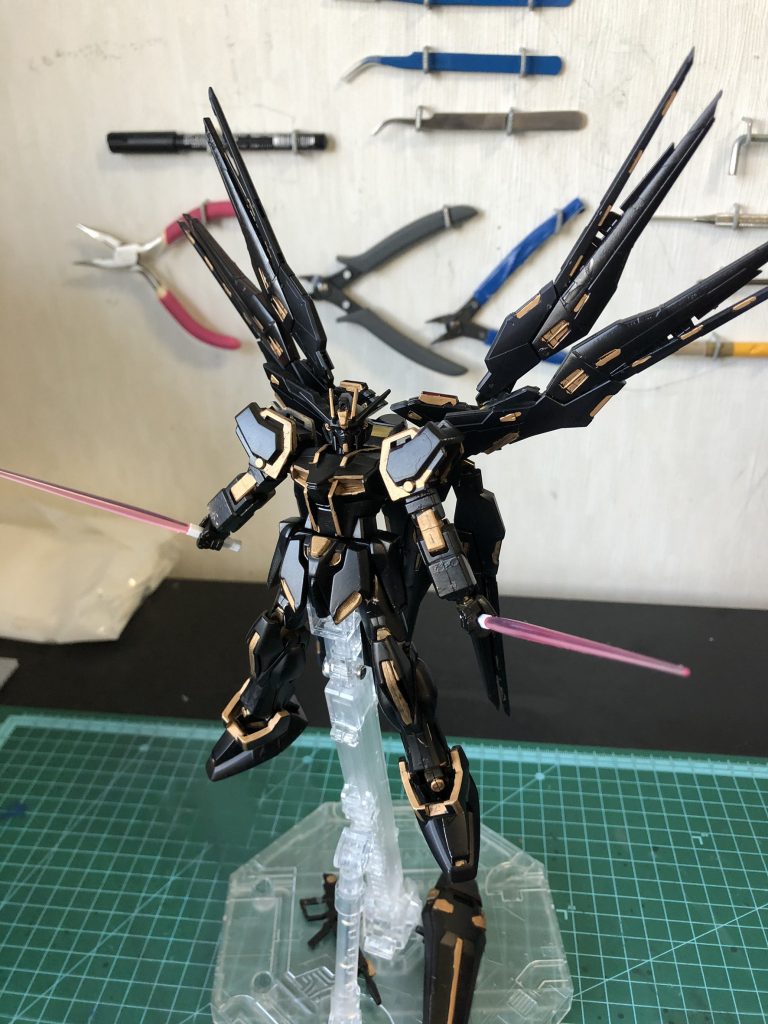 羽を広げてるときは飛行状態という設定です