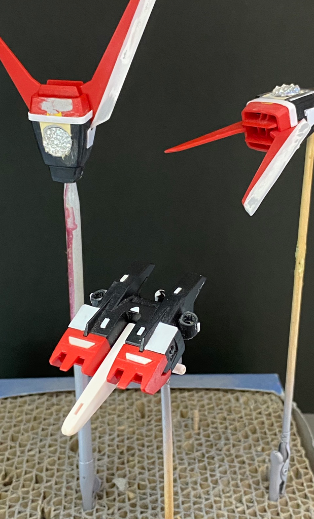 前回だと詳しい説明もなく手抜き工事部分もあった個所を修正目立つ傷をパテで整えたりプラ板でデティールアップ。