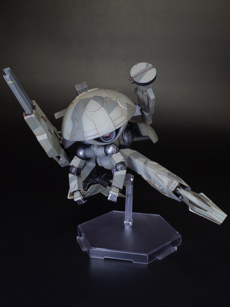 パッケージイラストのポーズ
ウォドムポッドなので相変わらず足癖は悪い