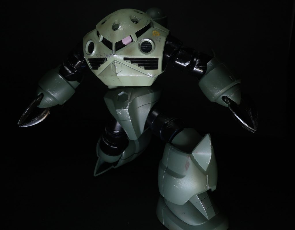 このキットは割と段落ちモールド多いので合わせ目消し楽だった記憶が