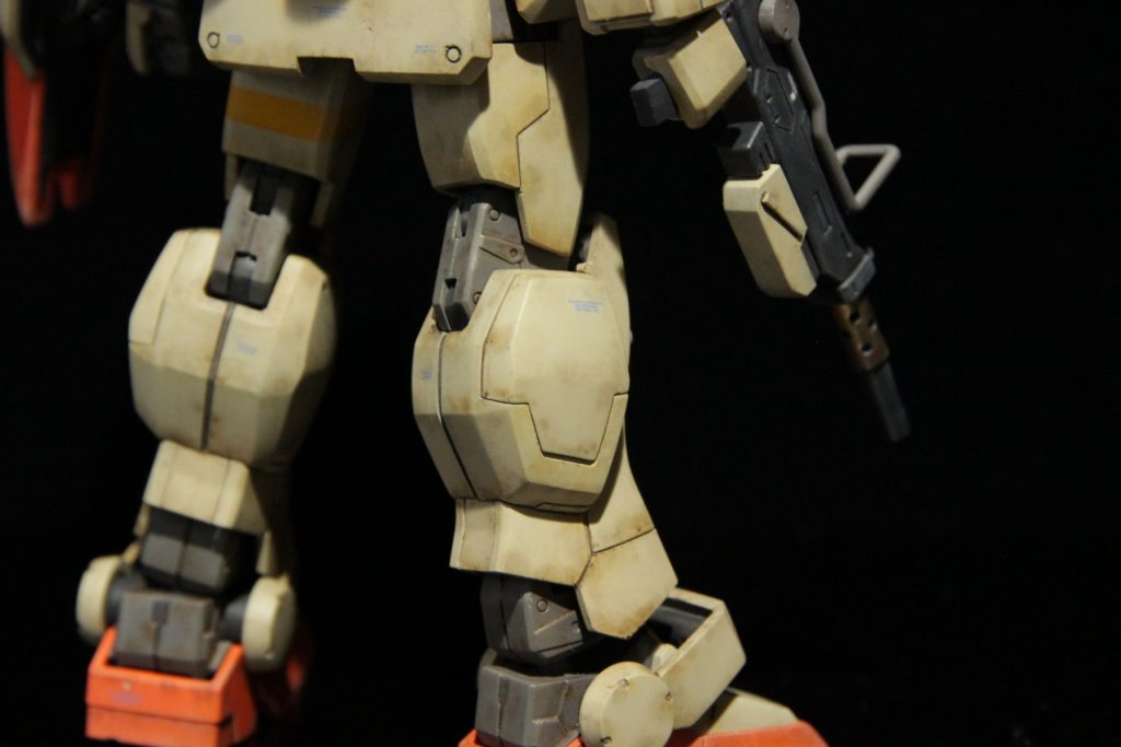 ふくらはぎはカバーの継ぎ目が気になったので段落ちしてモールド加工。