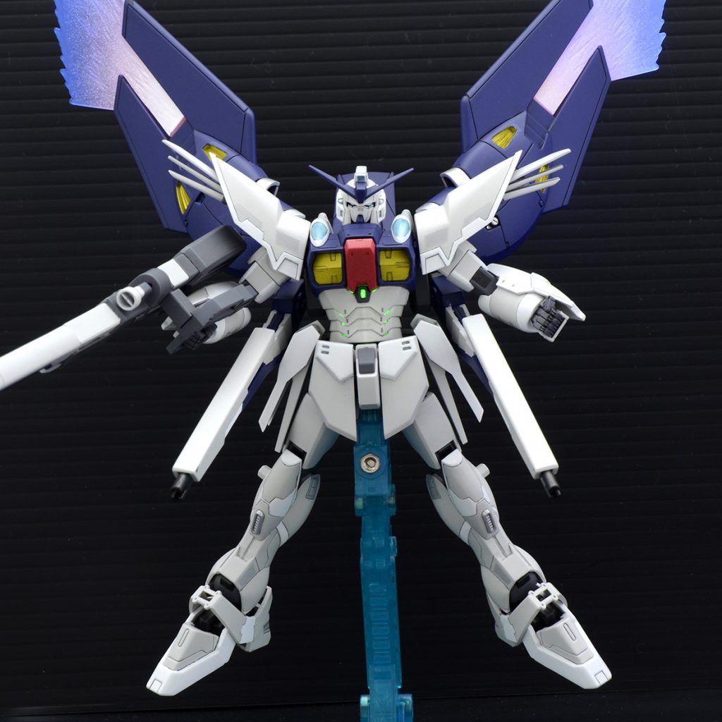 このモードでは腹部が発光します。