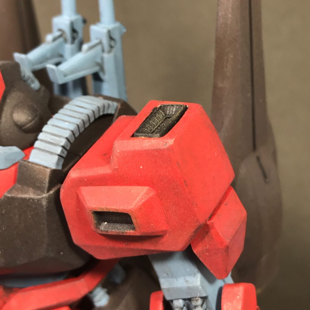 肩はディティールアップ。