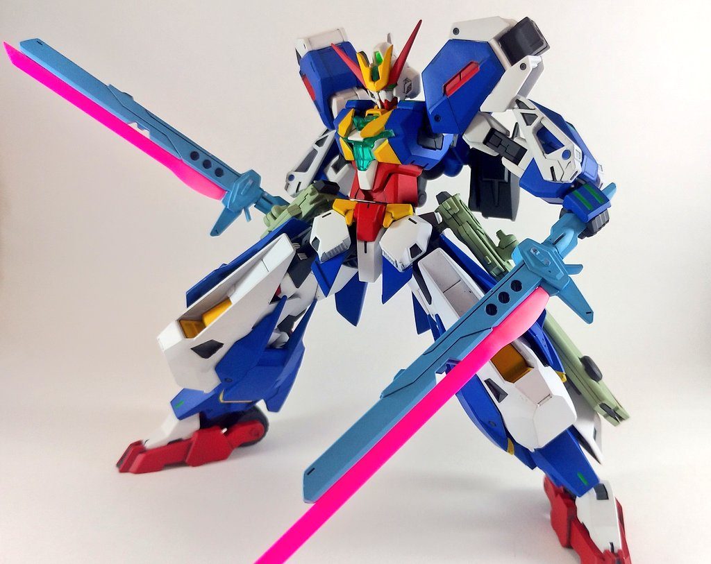 短剣アロンダイト ×2
自分が使うならアロンダイトはデカすぎて扱えきれないなぁ…と思い短剣化して二刀流にしてみました!