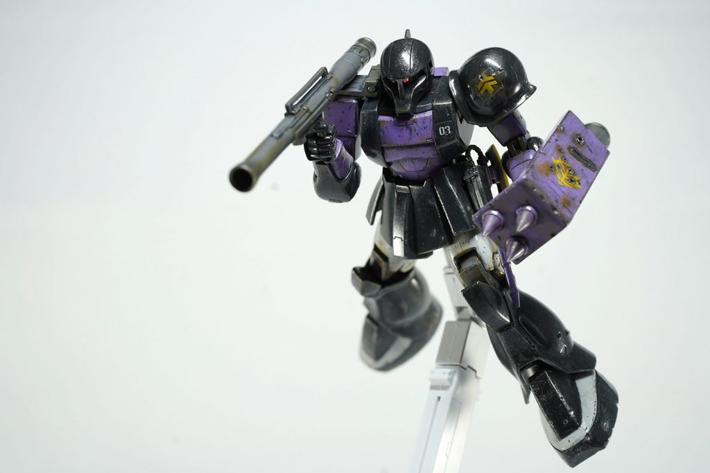 機体の損傷が激しくても、後に『黒い三連星』と呼ばれるだけの結果は出す。

ガイア「先手必勝！目で確認してからじゃ遅いわ！」