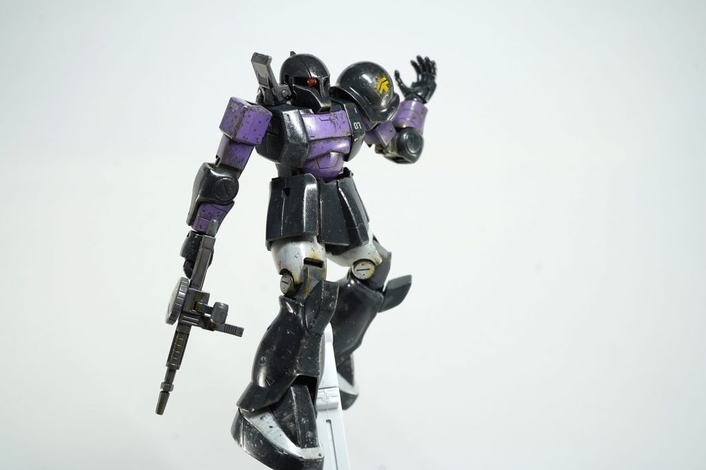 時には奇襲をかける戦法をとることも。手で合図を送るガイア。

ガイア「・・・オルテガ、来ても構わんぞ。」