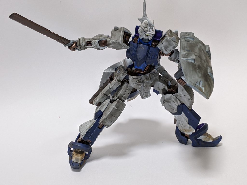 デカい槍は気が向いたら作ります…変形はこれがないと映えないから今回はなし。
このキマトルはもはやキマリスソードのみで闘い続ける戦士なので、これで良いのだ。