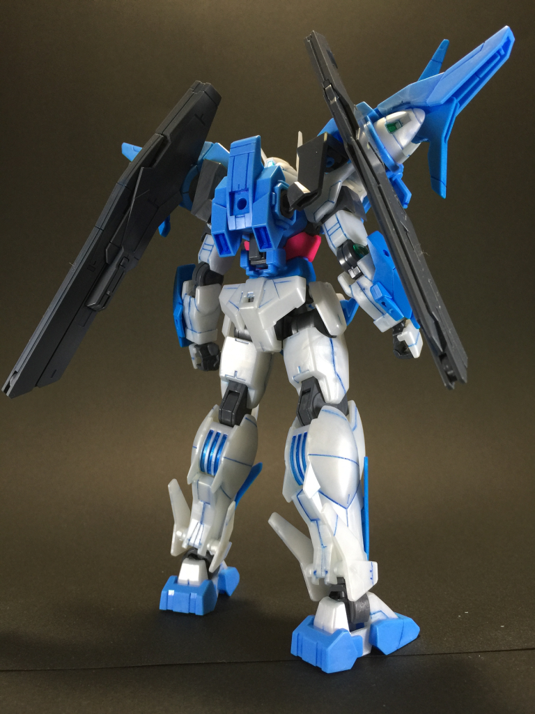 使った道具はデザインナイフと画鋲だけ。ほぼフリーハンドでの試み。一部塗装と合わせ目消し・シャープ化もしておりますが、それでも拡大すればアラは多いため、” 初めてにしては ”よく出来たのでは?と甘めに自己評価しております。
    +