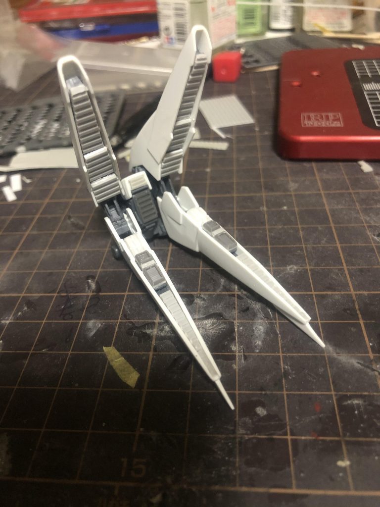 プラ板やジャンクパーツでディテールアップしました(´∀`)