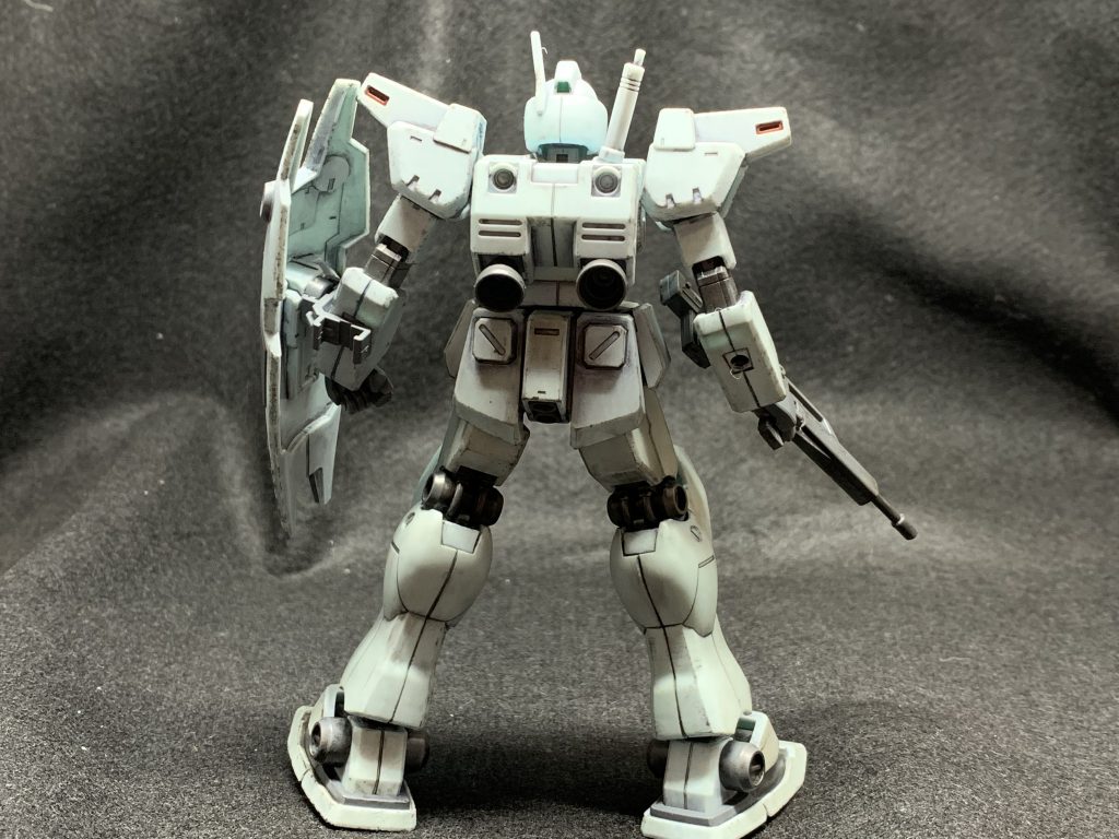 後ろ。今回はつや消しではなく半光沢を使用しましたが、なかなかよい質感で気に入りました。