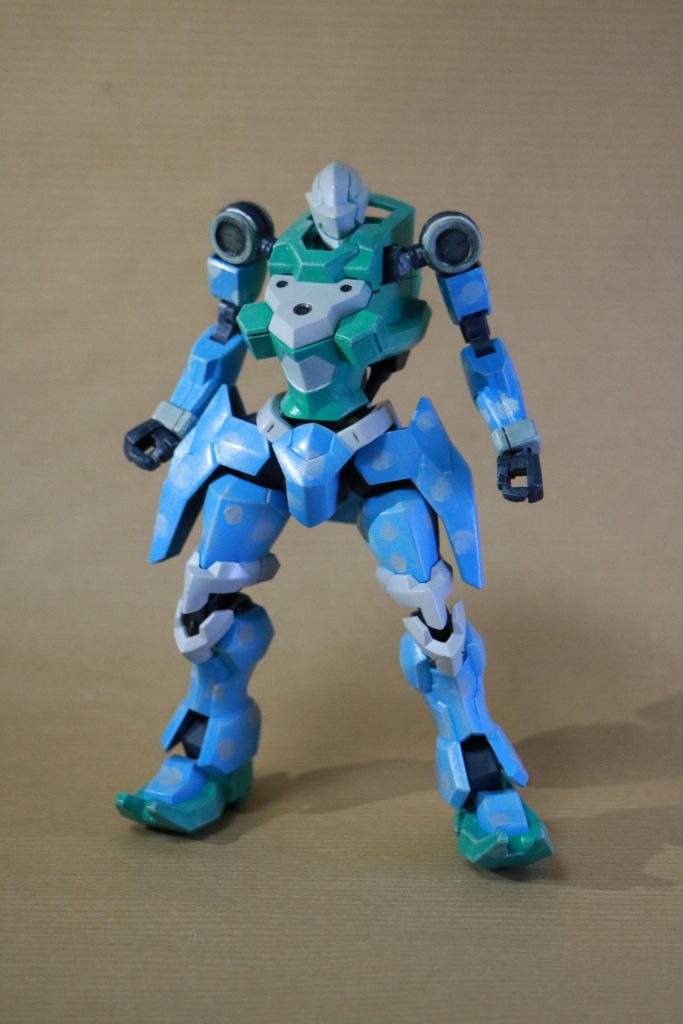 筆迷彩で炭酸を表現しようかと。