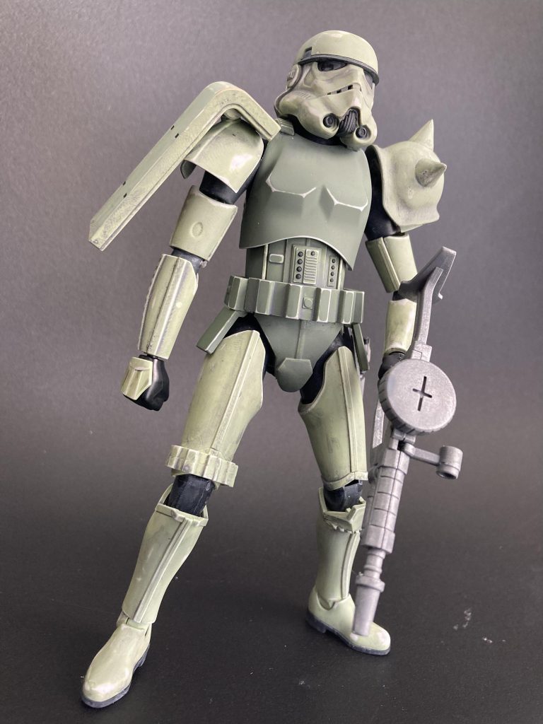 どんな組織にもいます、我が道を行く強者が・・規則違反ギリギリでいつも先輩に目をつけられてます。