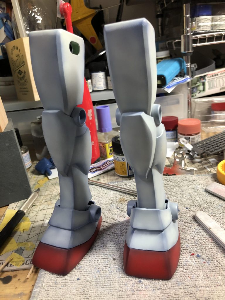 割とムラを残しながら塗ってます。