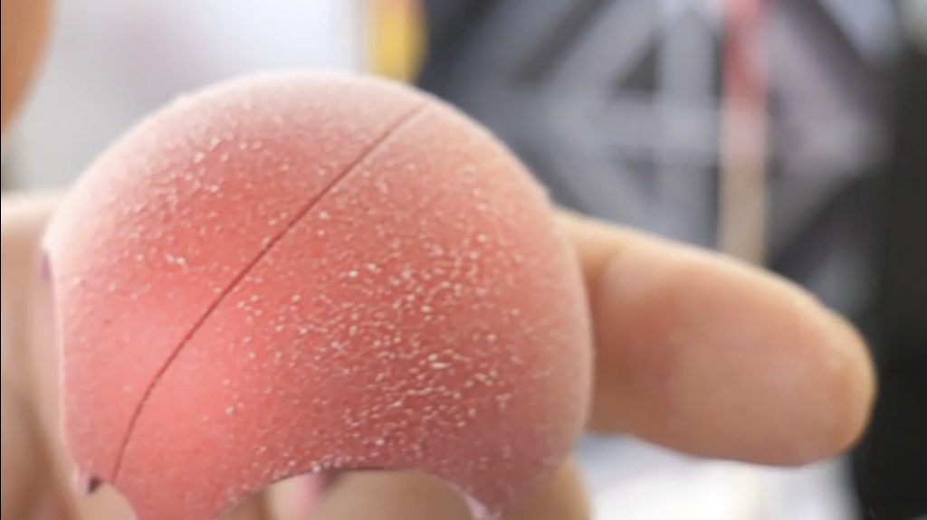 エアブラシ塗装、知らないことがいっぱいあった自分は、原因が分からず焦りまくりでした。(希釈に問題がありました)