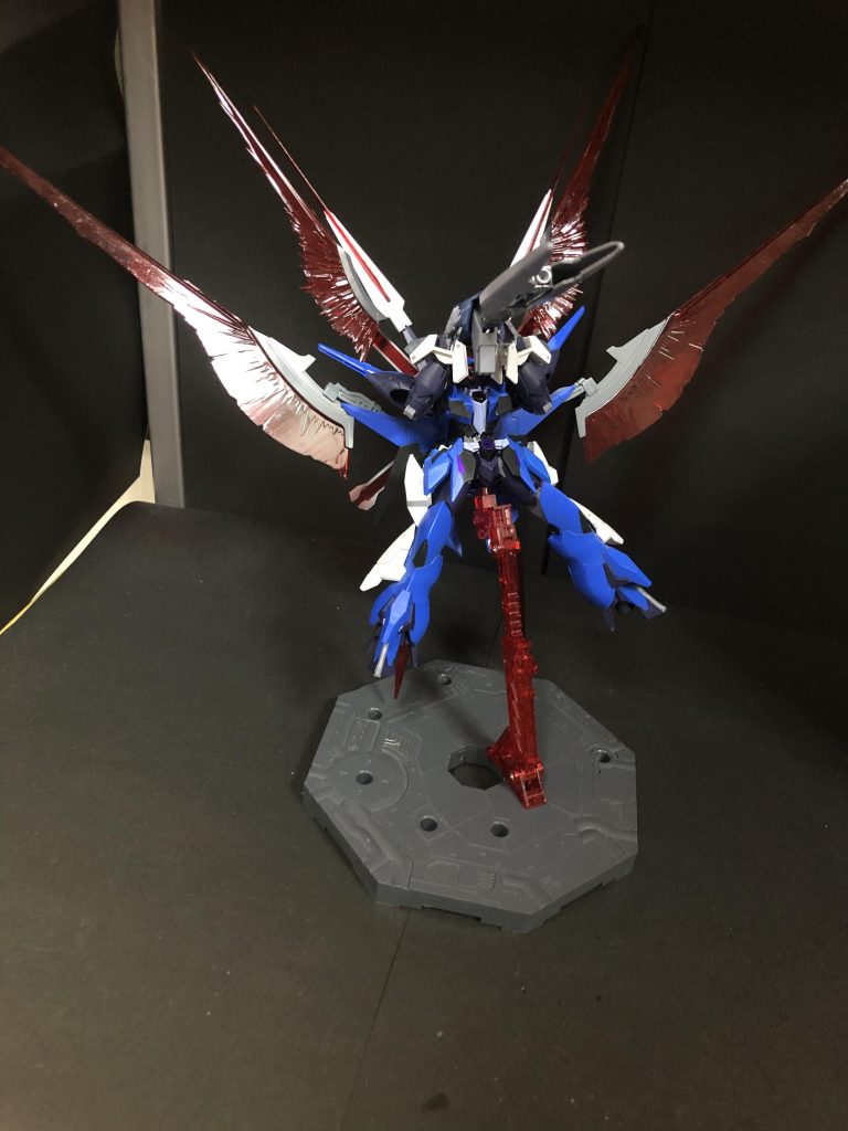 アルスサテライトキャノン　通常月の衛星砲より威力は劣るが、コロニーレーザーに近い性能を持つ。
    +