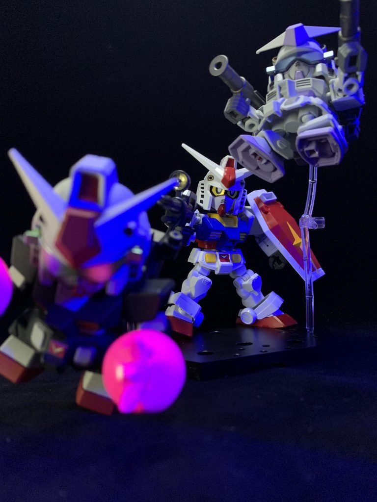 プロガンが守りを打ち破り、G-3がその一点を突く!  +